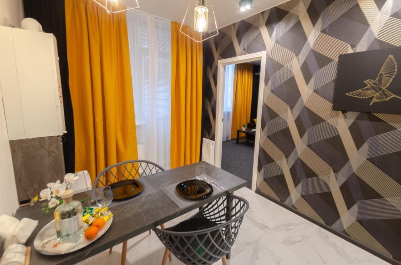 Samira 2 Apartment เคียฟ ภายนอก รูปภาพ